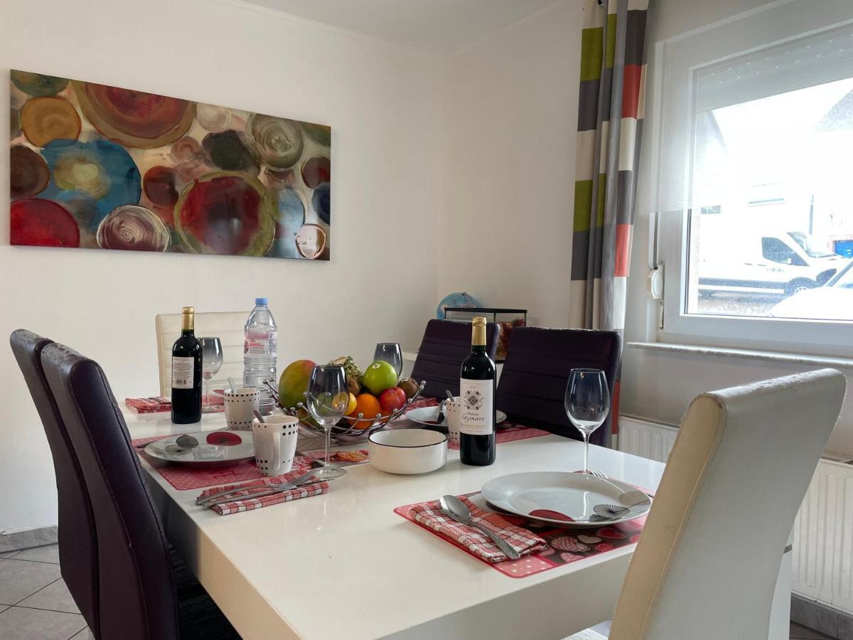 Large Room In Schuttrange Free Parking 10Mins To Airport Excellent Customer Services Exterior photo